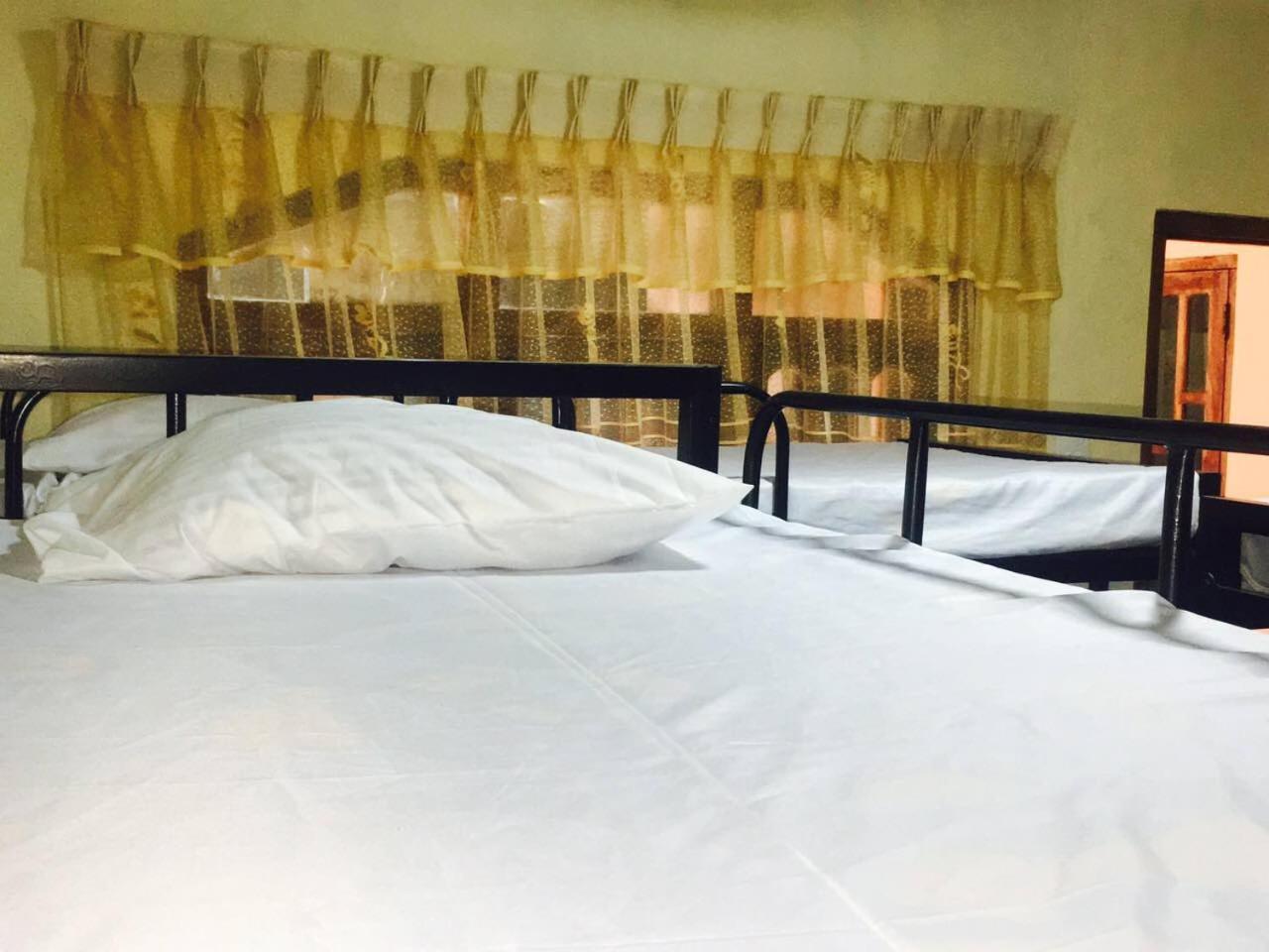 J Hostel קנדי מראה חיצוני תמונה