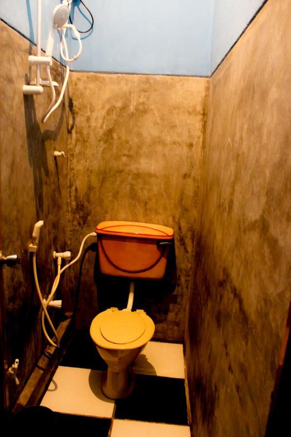 J Hostel קנדי מראה חיצוני תמונה